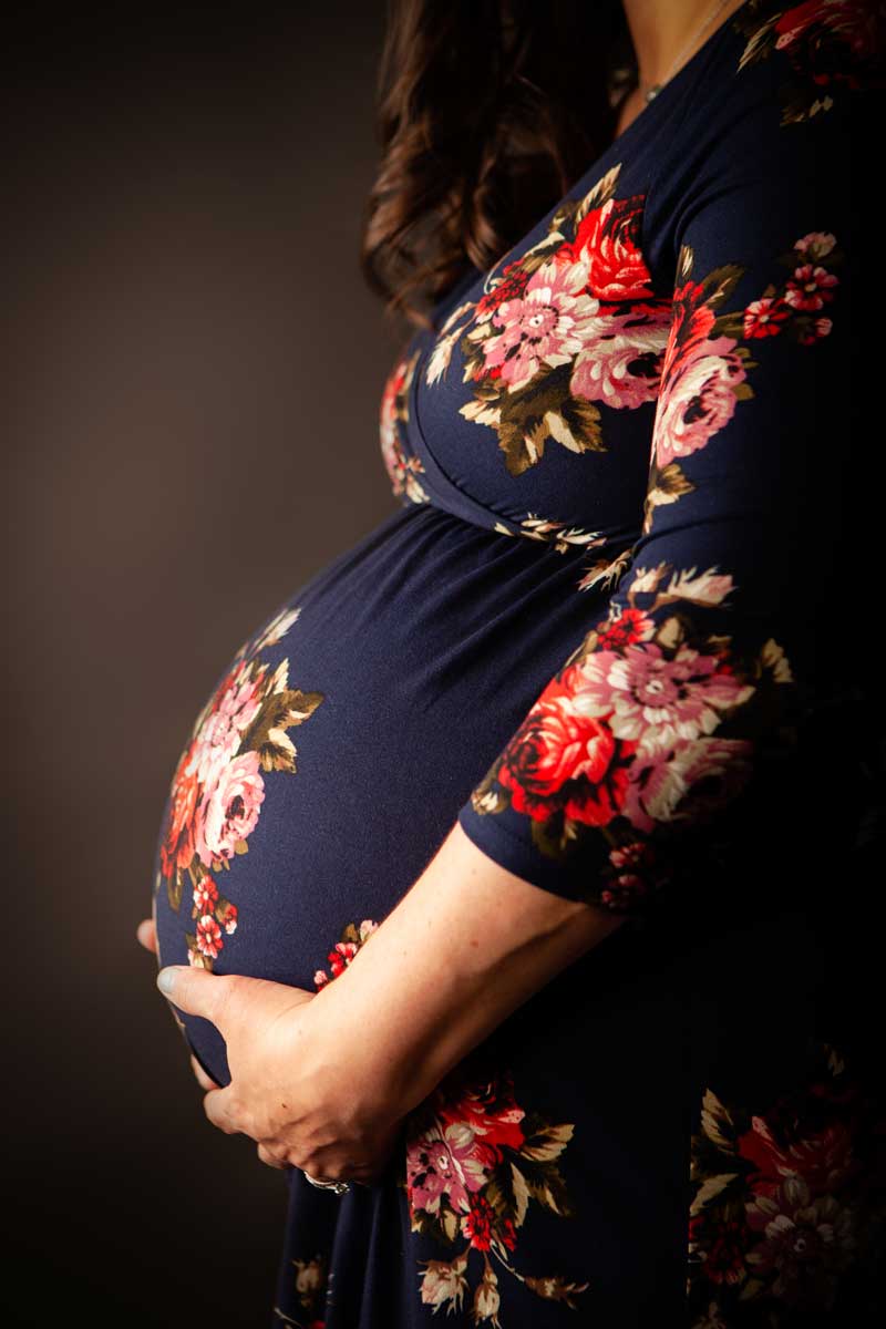 Portrait and Headshot Photographer - Maternity Portraits