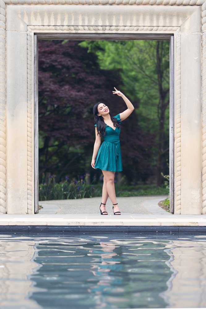 Portrait and Headshot Photographer - Senior Portraits