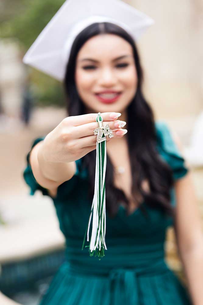 Portrait and Headshot Photographer - Senior Portrait