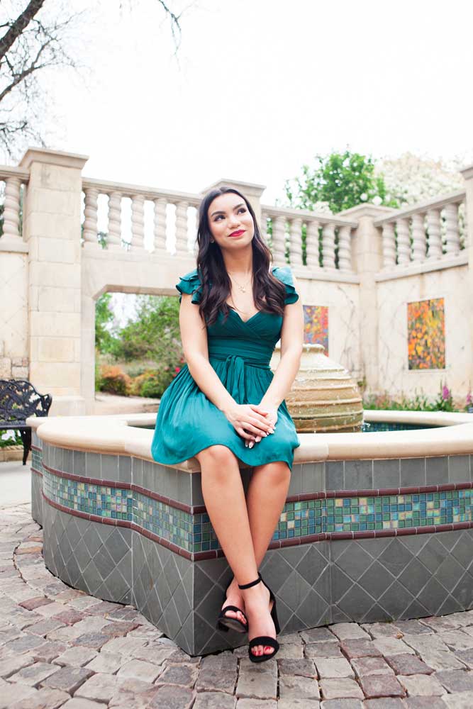 Portrait and Headshot Photographer - Senior Portrait