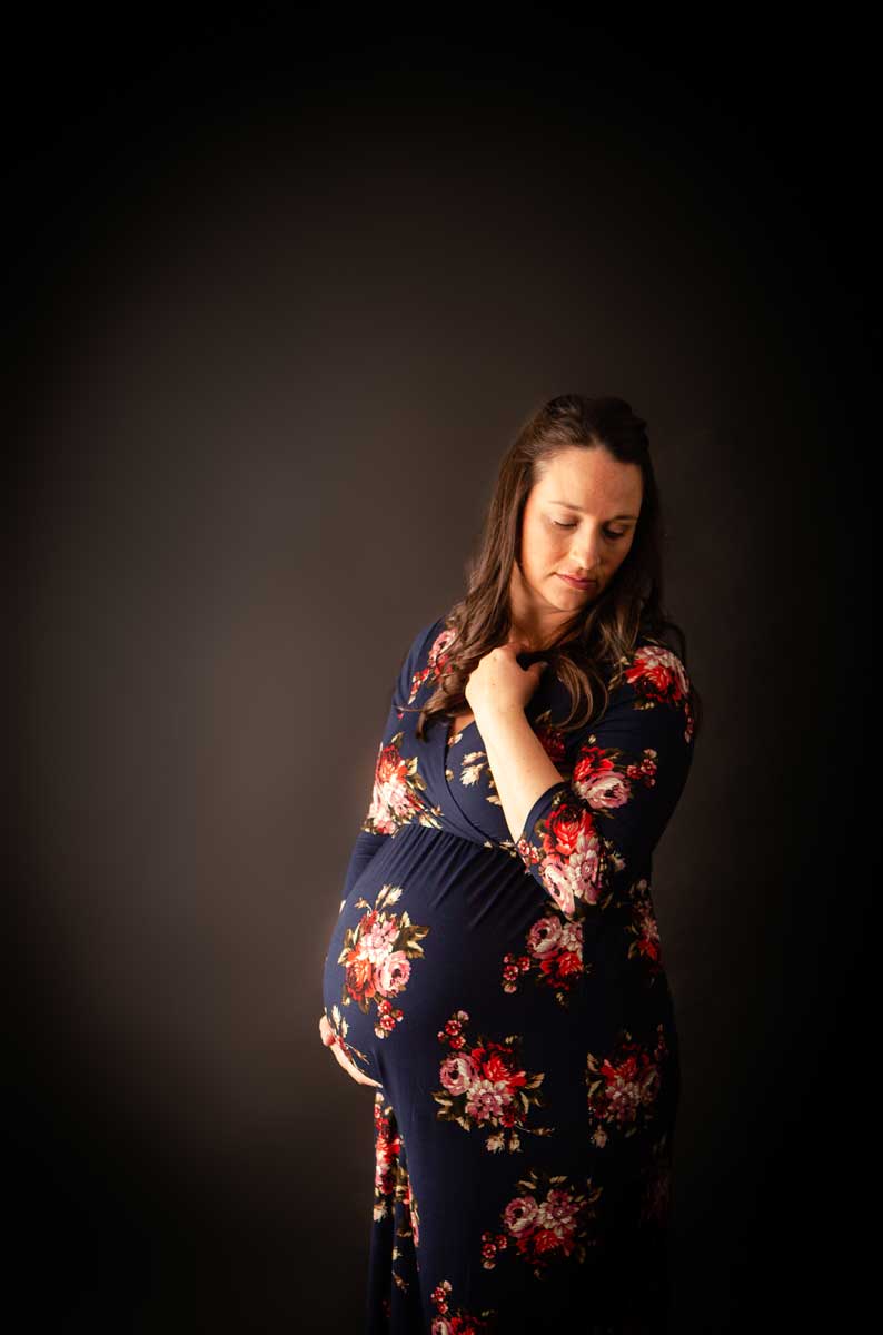 Portrait and Headshot Photographer - Maternity Portraits