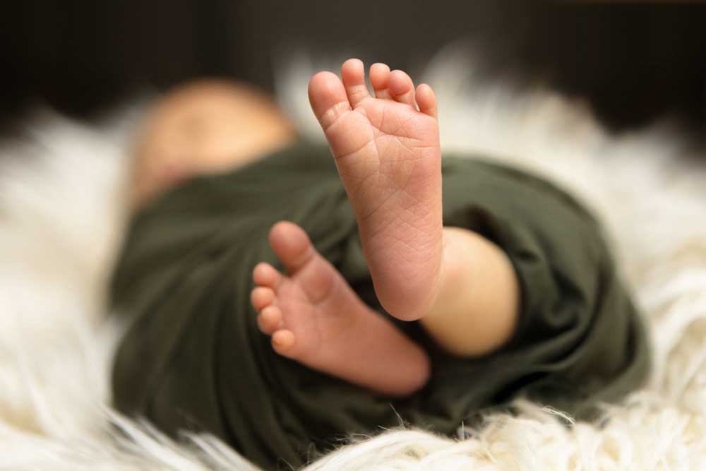 Portrait and Headshot Photographer - Newborn Portrait