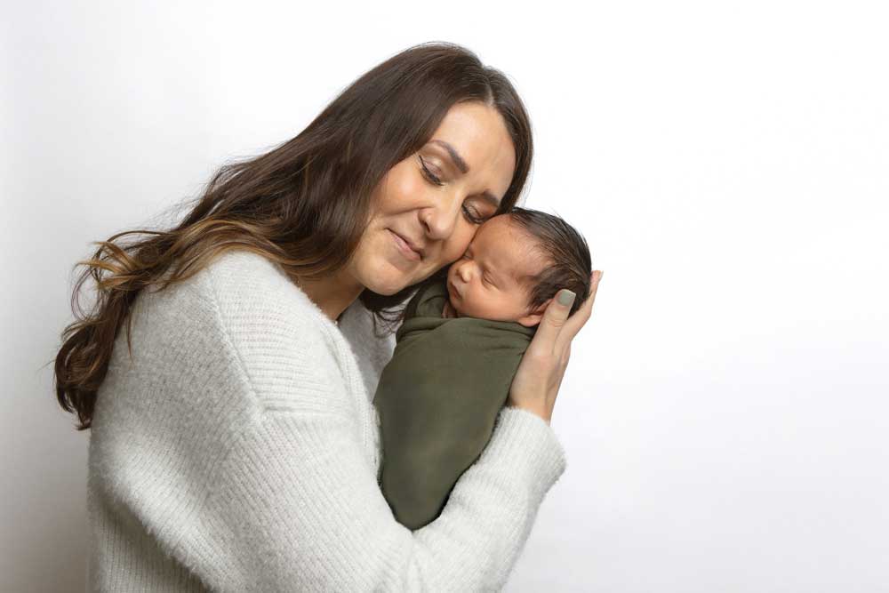 Portrait and Headshot Photographer - Newborn Portrait