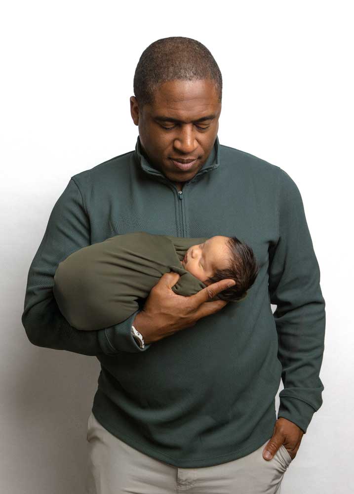 Portrait and Headshot Photographer - Newborn Portrait