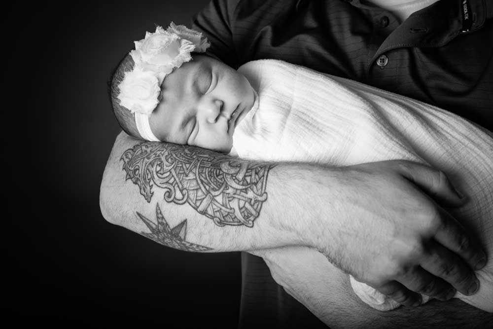 Portrait and Headshot Photographer - Newborn Portrait
