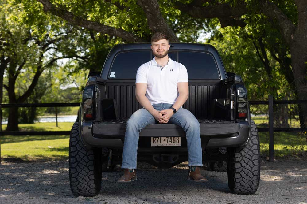 Portrait and Headshot Photographer - Senior Portraits