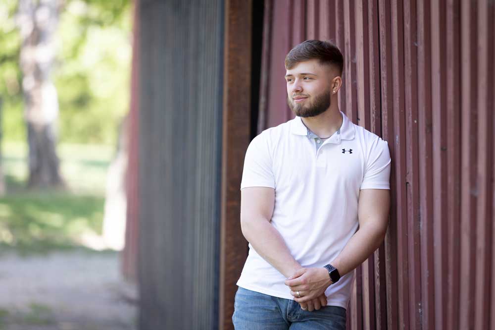 Portrait and Headshot Photographer - Senior Portraits