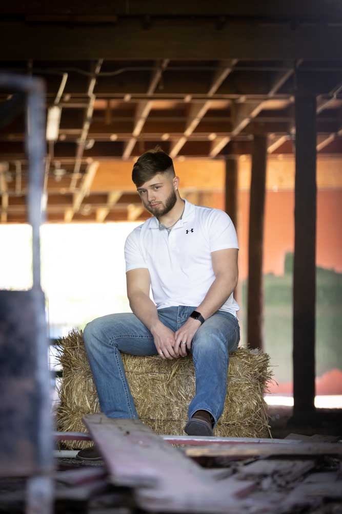 Portrait and Headshot Photographer - Senior Portraits