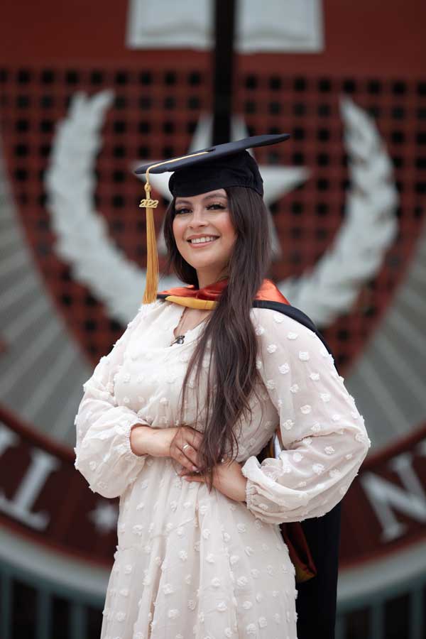 Portrait and Headshot Photographer - Senior Portraits