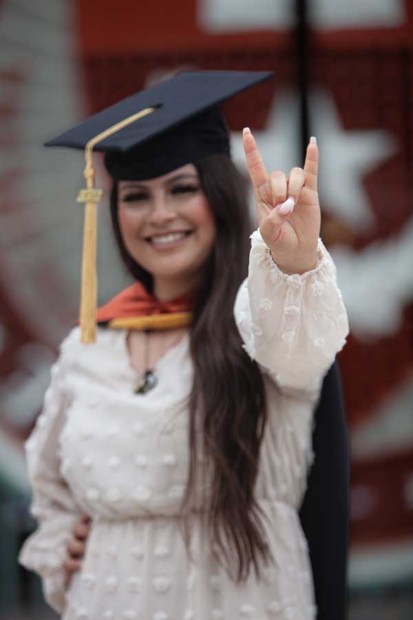 Portrait and Headshot Photographer - Senior Portraits