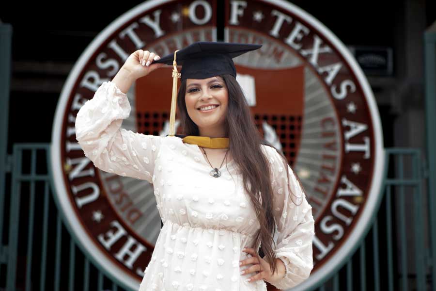 Portrait and Headshot Photographer - Senior Portraits